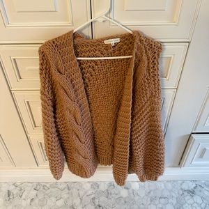 Chunky knit sweater with cuffed sleeves